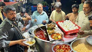 50/- Rs Only - NIGHT DESI DINNER FOOD STREET IN LAHORE | CHICKEN CHANAY & CHAWAL AT CHEAPEST PRICE