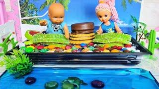 Мармеладное море и конфетный пляж Катя и Макс веселая семейка смешные куклы видео Барби Даринелка