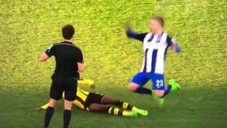 Mitchell Weiser ridiculous simulation vs Borussia Dortmund