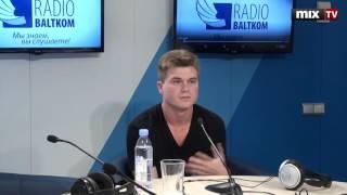 Кинокритик, автор книги “Вкус кино” Артур Завгородний в программе "Переплет". MIX TV