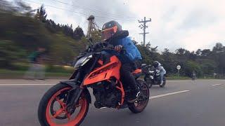 ENFRENTE la Duke 390 con la Z400 ️- Quedamos Aterrados 