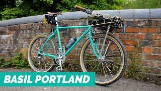 Fitting & Reviewing the Basil Portland Front Cargo Rack