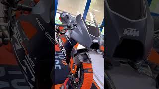 Wie findet ihr die KTM RC8c? 