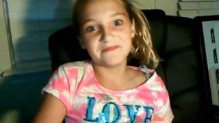 MsLifeisawesome's webcam video August 18, 2011 07:04 PM