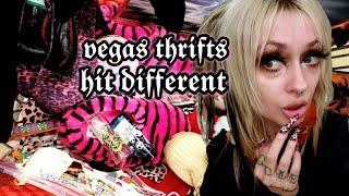  THRIFT WITH ME! At Savers in Las Vegas right before close!  Trashy Y2K McBling haul!