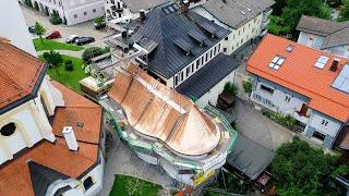 Spenglerei Herbert Wimmer Obing. Montage des neuen Kupferdachs der Kreuzkapelle in Aschau i. Ch.