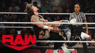 Jey Uso Spears the apple out of Carlito's mouth: Raw highlights, July 29, 2024