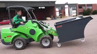 Avant Articulated Mini Loader Skip Bucket