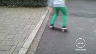 [Skateboarding] Ollie On Tour (Slowmotion)