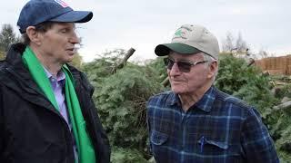 Senator Wyden Visits Christmas Tree Farm in Sublimity