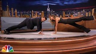 Gisele Bündchen Shows Jimmy Planking Exercises