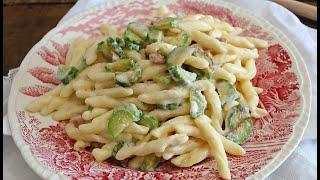 CASARECCE CREMOSE CON ZUCCHINE E PANCETTA, facili e pronte in pochi minuti