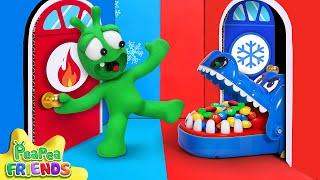 Super fun obstacle course challenge! Can Pea Pea get the ball?  - Cartoons for Kids