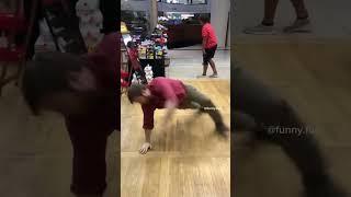 #funny #funnyvideo #prank #funnyvideos #comedy #fail #prankvideo #fails #funnymoments