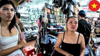 Vietnamese Woman SLAPPED Me at Ben Thanh Fake Market! 