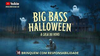 O vovô pescou um peixe de x10kg na lagoa assombrada do Halloween, junto com um zumbi .