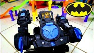 Imaginext Bat Bot Rescues Smart Wheel City (Batman vs. Ninjas!) Imaginext RC Transforming Bat Bot