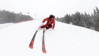 Neuschnee auf der Piste - Die Hügel des Grauens