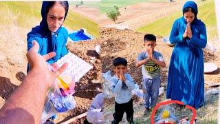 Cave and life, helping operator to Zahra and orphan children