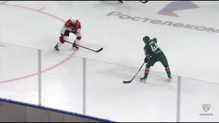 Юдин забивает кистевым / Yudin cuts AVG lead with a wrister