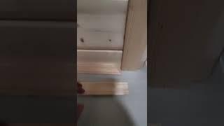 правильный и не правильный монтаж плинтусов деревянных #diy #лайфхак #строительство #handmade