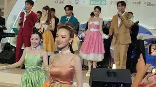 ฉันรักเพลงลูกทุ่ง - ศิลปินเพลงเอก | งาน ICONIC Songkran Celebrate 2024ICONSIAM #เพลงเอก