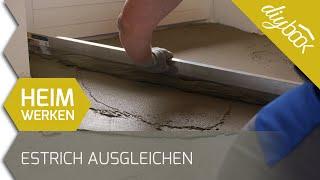 Boden ausgleichen - unebenen Estrich spachteln