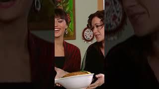 Leyla Ve Necla'nın İncileri Dökülüyor! - Yaprak Dökümü