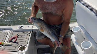 Catching HUGE REDFISH out of Savannah, Ga!