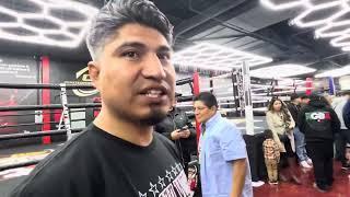 MIKEY GARCIA SHOWS US HIS BELTS AT THE NEW RGBA - ESNEWS BOXING