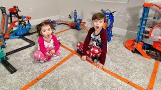 Aventura em HOT WHEELS CITY com Marcos e Laura - Brancoala Brinquedos