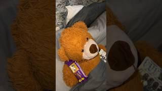 Daily Tender Vlog 20: Beauty & The Bear #youtubeshorts #shorts #vlog #food #haircut #storytime