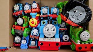 Thomas & Friends toys come out of the box Tomy Fanclub