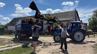 Все буде Україна! Без спецтехніки ніяк, корови повинні молоко давати, а вони тільки мед несуть...