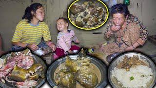 Boiled Pork Leg & Bone soup curry with Rice cooking & eating || Pork cooking and eating in village