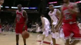 Tracy McGrady Returns With a Slam on Tyrus Thomas