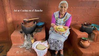 Aunque haga Calor Nos Comemos Bien Sabroso Este Caldito de Espinazo Verde Así se Cocina en el Rancho