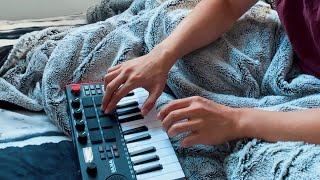 1 mini- Demo Akai MPK Mini Play MK3 Beats making- (logic pro)