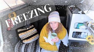 WINTER VANLIFE | HOW TO STAY WARM IN A CAMPERVAN @vanlifegoodies