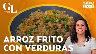 ¡Para chuparse los dedos! Receta para hacer arroz frito con huevo y verduras | Te reto a hacerlo