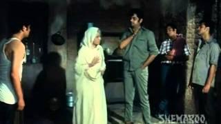 Shatrughan Sinha Dialogue (Mere Apne).wmv