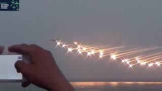 Indian Navy Fighter Jets Night Show Live - Dropping Sodium Flares on Navy Day Celebrations