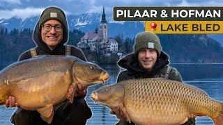Pilaar & Hofman op wintersport (karpervissen Lake Bled)