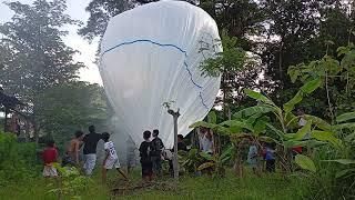 Nerbangkan Balon BESAR kok di Tegalan..!! #balonudara #kupatan