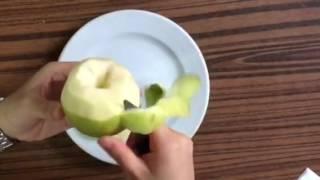 How to peel an apple with a knife