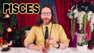 PISCES - “THIS IS CRAZY! YOUR LIFE IS CHANGING FAST!” Intuitive Tarot Reading ASMR