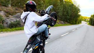 SHREDDING THE STREETS WITH FRIENDS! (Supermoto, BikeLife)