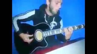 Чеченец на гитаре(беламоре)