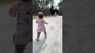 Her favorite part of ther day,  sister comes home  viral hug 🫂 #viralhug