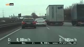 Heimlicher Kleckerer auf der Autobahn.mkv.avi.mp34567